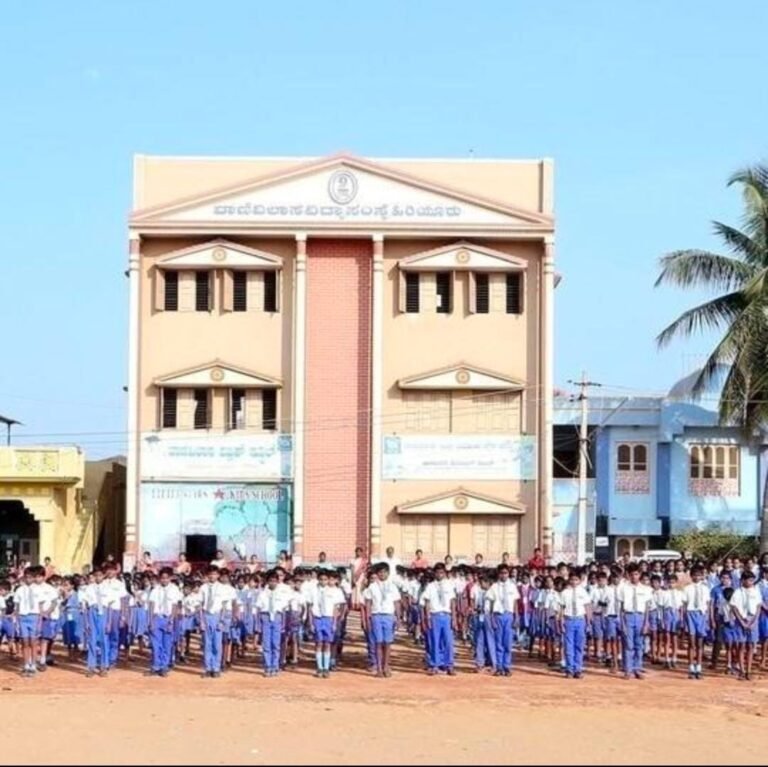 618583288_2040735716781090_1866713098244077718_n